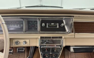 Chevrolet-Caprice-1966-Cameo-Beige-Fawn-37