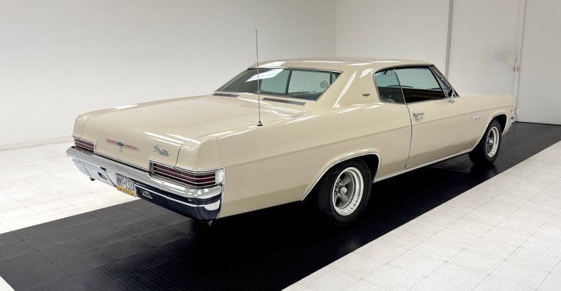 Chevrolet-Caprice-1966-Cameo-Beige-Fawn-8