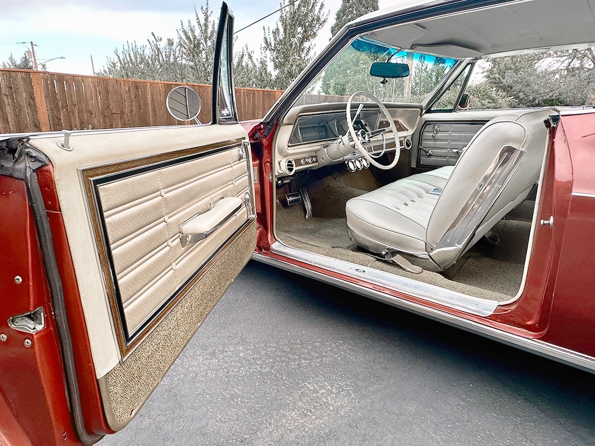 Chevrolet-Caprice-1966-Hardtop-29