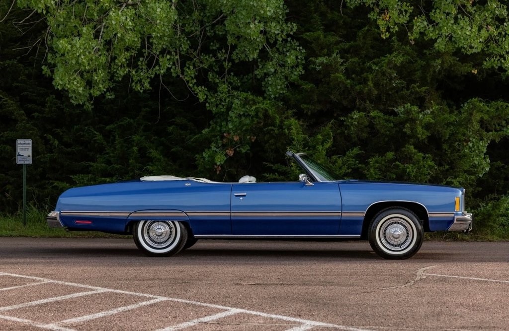 Chevrolet-Caprice-1974-Convertible-1