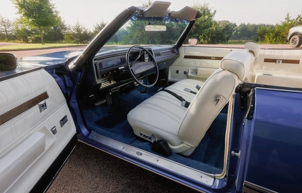 Chevrolet-Caprice-1974-Convertible-5