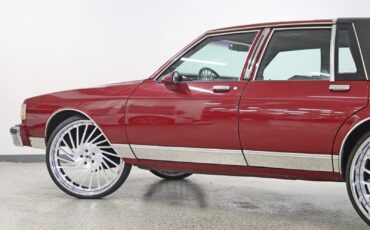 Chevrolet-Caprice-1984-Sedan-10
