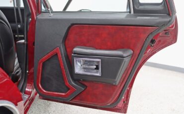 Chevrolet-Caprice-1984-Sedan-29