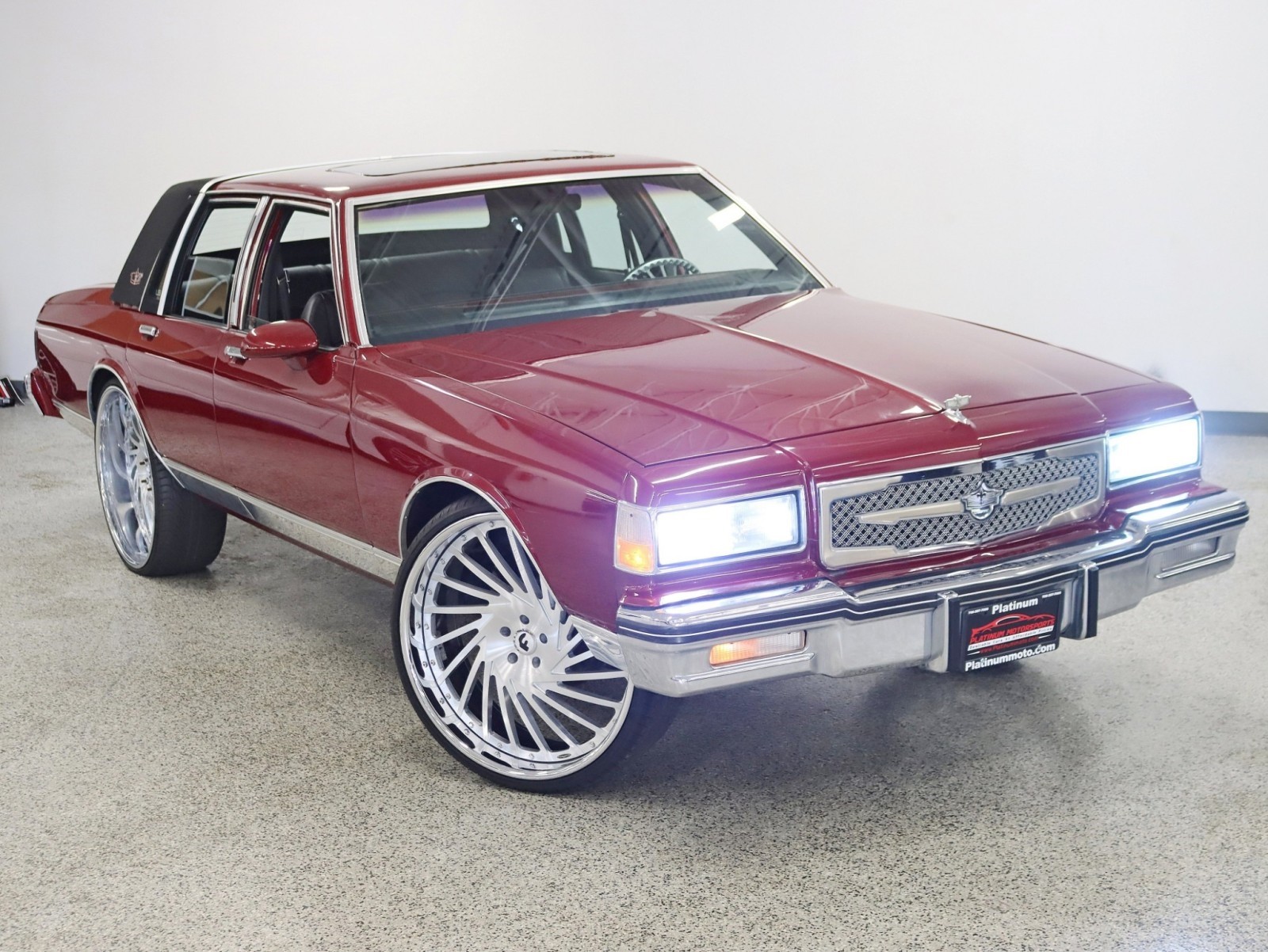 Chevrolet-Caprice-1984-Sedan-4