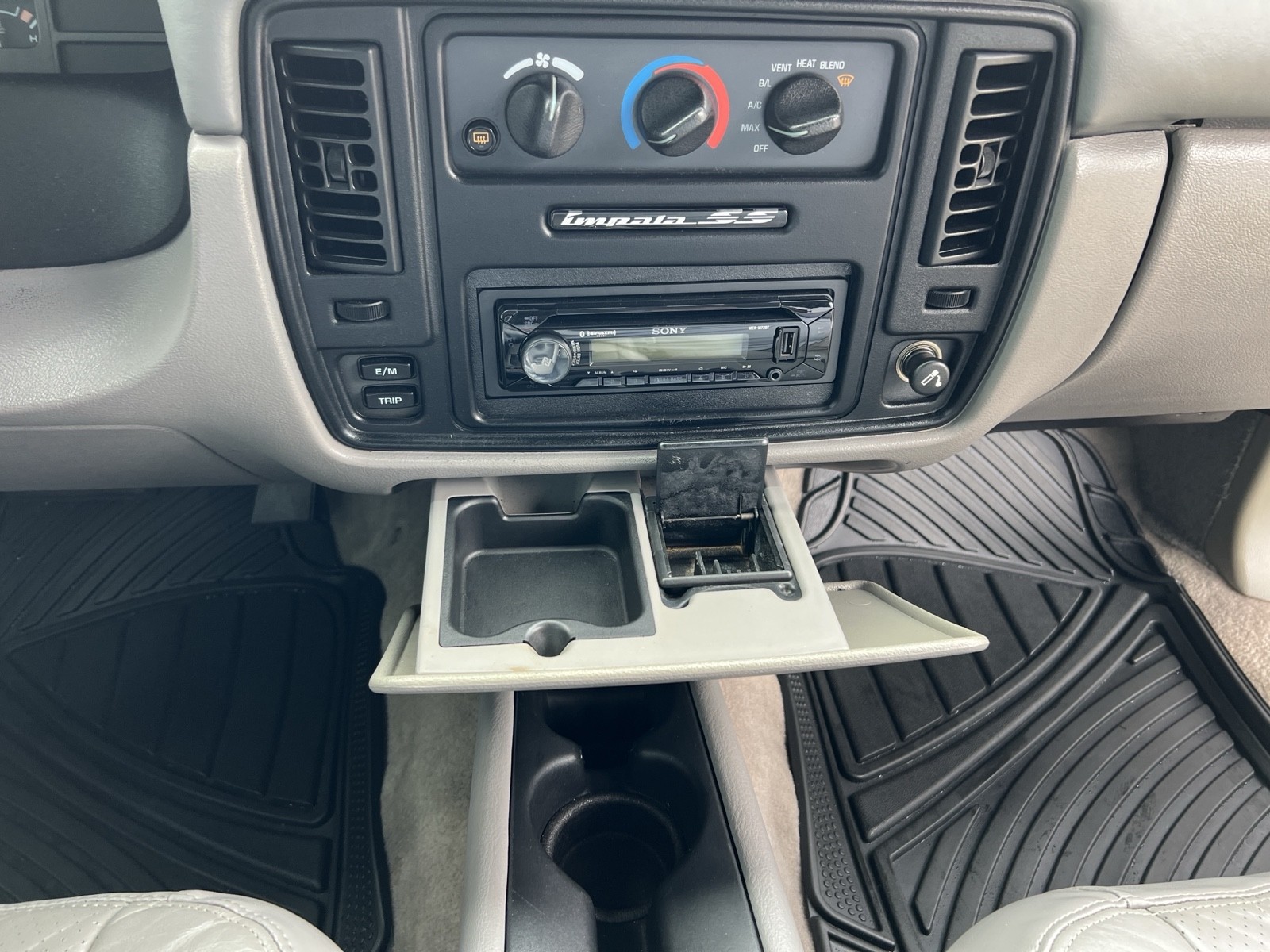 Chevrolet-Caprice-1994-17