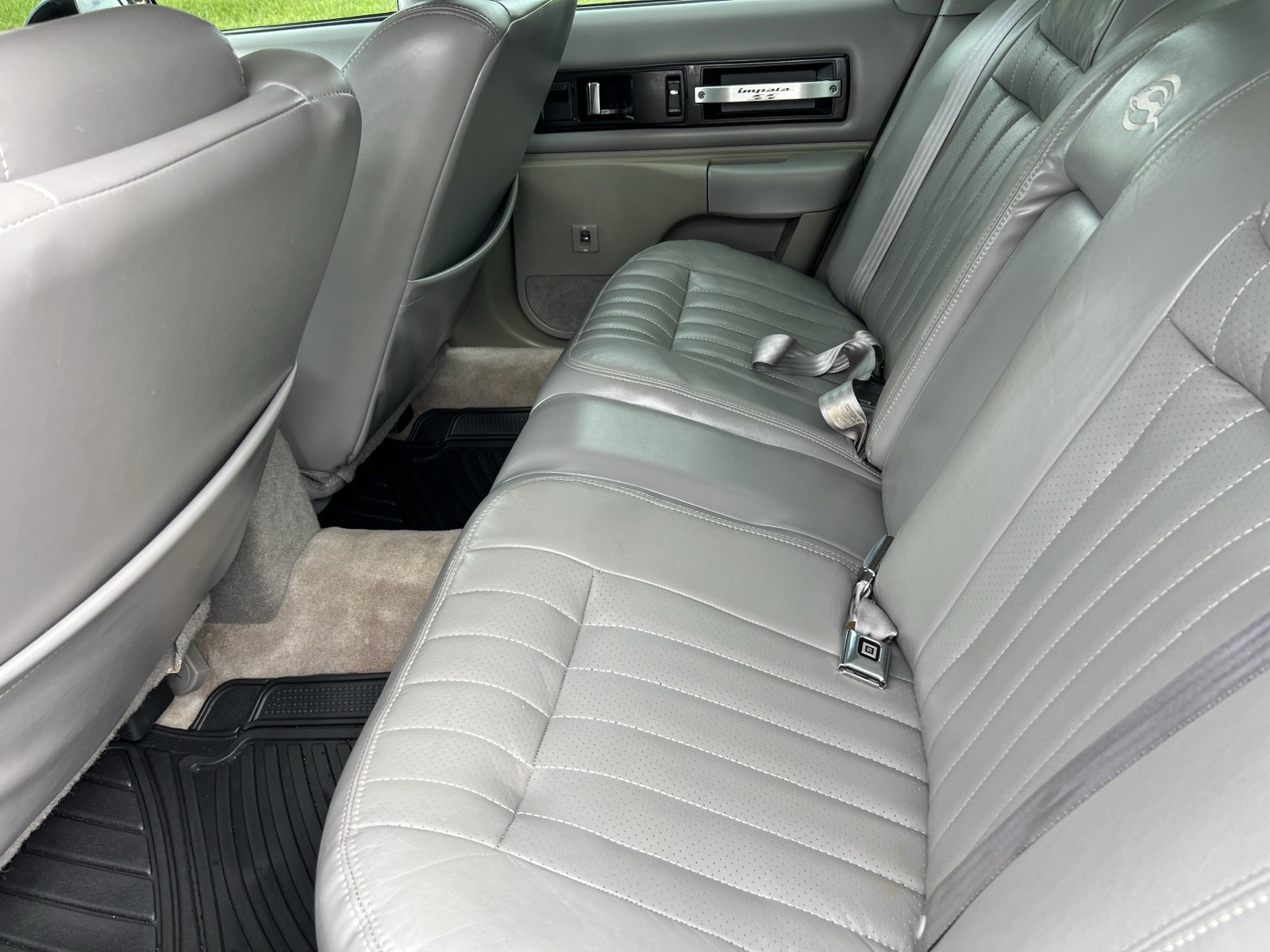 Chevrolet-Caprice-1994-21