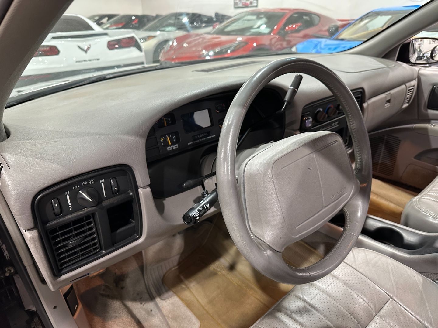Chevrolet-Caprice-1995-Sedan-9