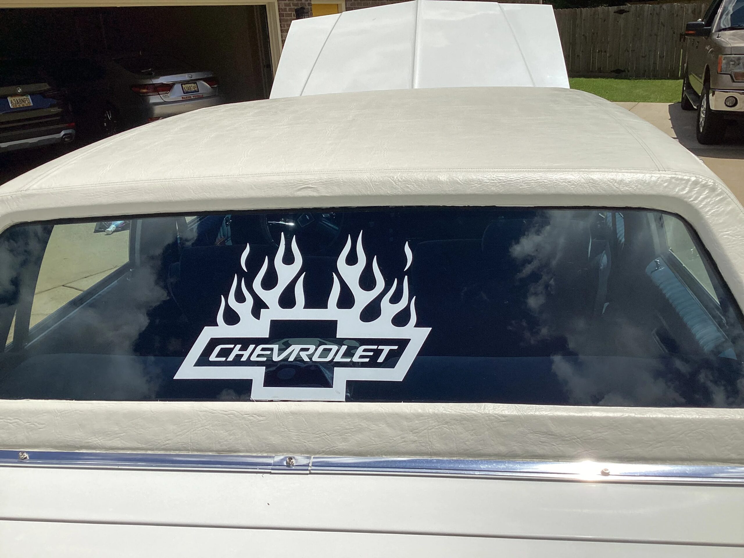 Chevrolet-Caprice-classic-brougham-sedan-1989-White-Blue-15