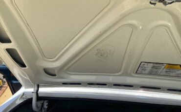 Chevrolet-Caprice-classic-brougham-sedan-1989-White-Blue-24