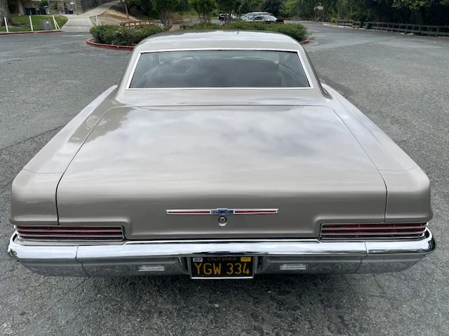Chevrolet-Caprice-classic-coupe-1966-Brown-Off-White-12