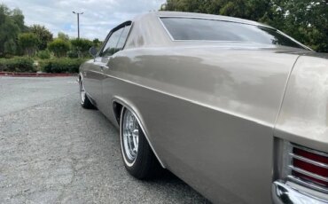 Chevrolet-Caprice-classic-coupe-1966-Brown-Off-White-15