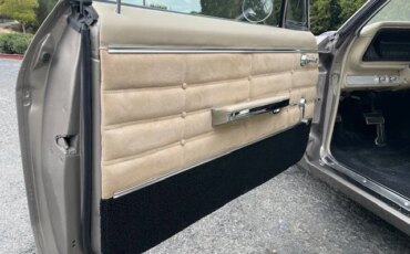 Chevrolet-Caprice-classic-coupe-1966-Brown-Off-White-16