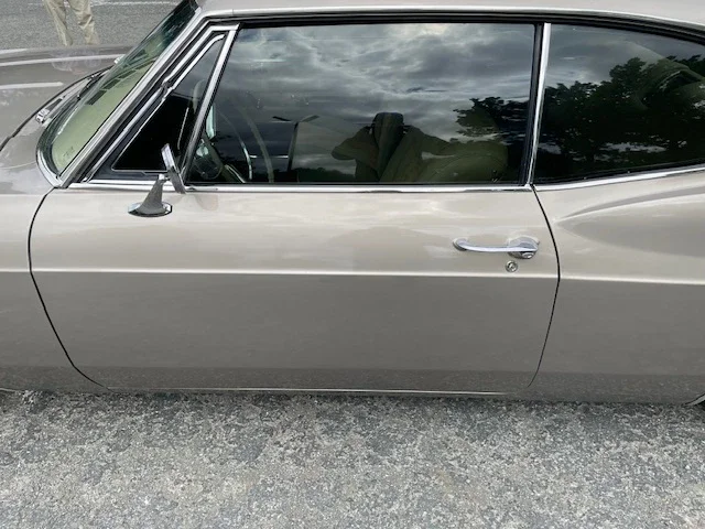 Chevrolet-Caprice-classic-coupe-1966-Brown-Off-White-21