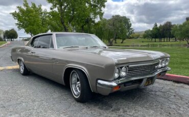 Chevrolet-Caprice-classic-coupe-1966-Brown-Off-White-3