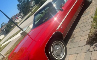 Chevrolet-Caprice-classic-coupe-1975-Red-White-1