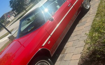 Chevrolet-Caprice-classic-coupe-1975-Red-White