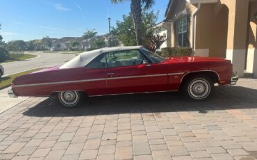 Chevrolet-Caprice-classic-coupe-1975-Red-White-5