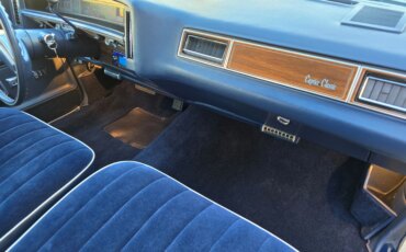 Chevrolet-Caprice-classic-coupe-1976-Blue-Blue-16