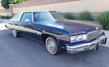 Chevrolet-Caprice-classic-coupe-1976-Blue-Blue-2