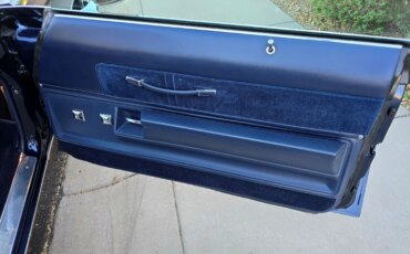 Chevrolet-Caprice-classic-coupe-1976-Blue-Blue-22