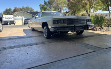 Chevrolet-Caprice-classic-coupe-1976-Yellow-Beige-15