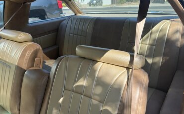 Chevrolet-Caprice-classic-coupe-1976-Yellow-Beige-23