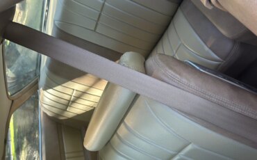 Chevrolet-Caprice-classic-coupe-1976-Yellow-Beige-29