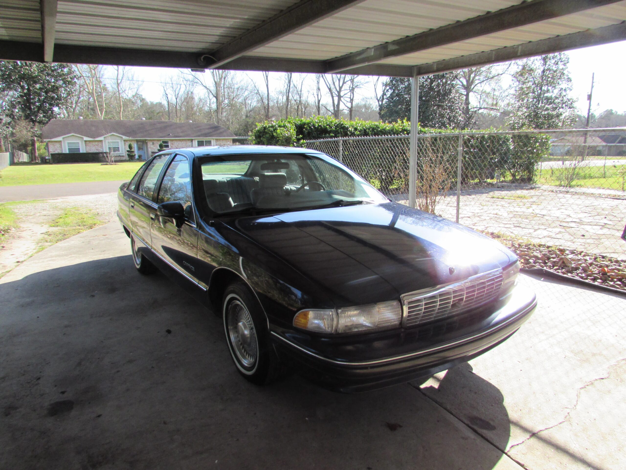Chevrolet-Caprice-classic-sedan-1991-Blue-Gray-1