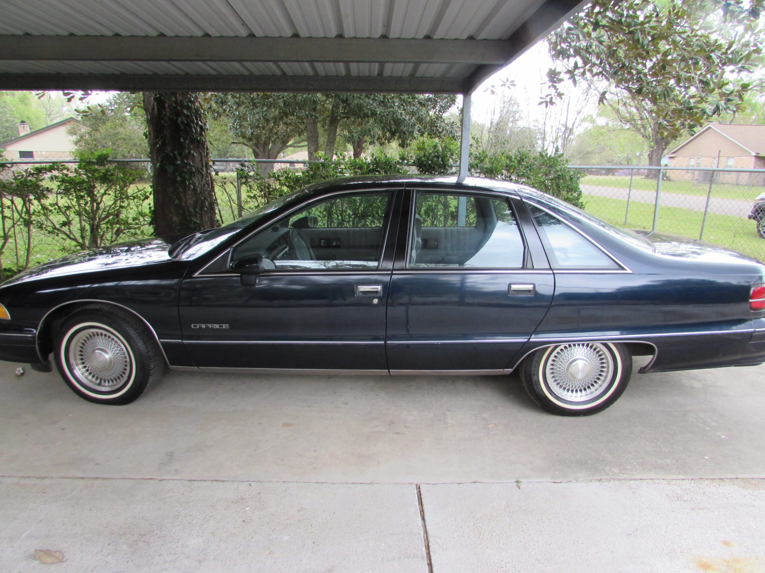 Chevrolet-Caprice-classic-sedan-1991-Blue-Gray-5