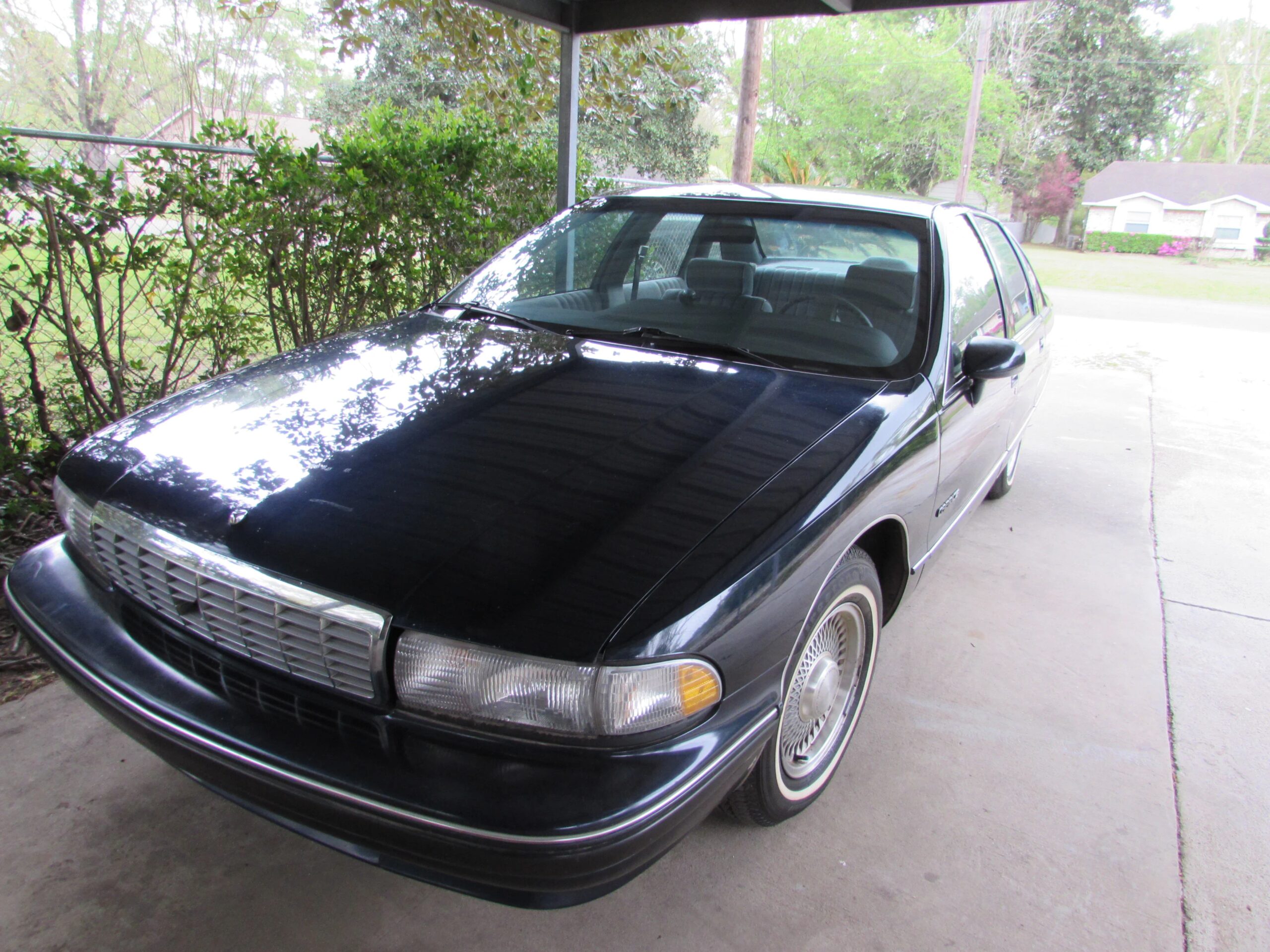 Chevrolet-Caprice-classic-sedan-1991-Blue-Gray