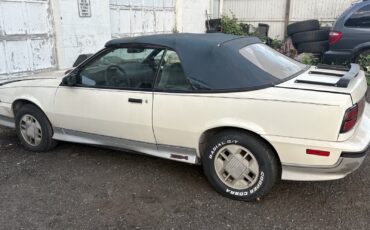 Chevrolet-Cavalier-1989