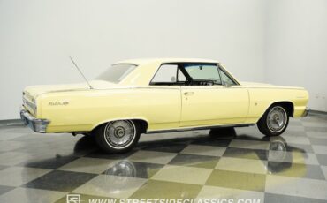 Chevrolet-Chevelle-1964-Butternut-Yellow-Black-16