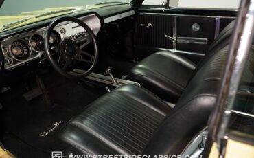 Chevrolet-Chevelle-1964-Butternut-Yellow-Black-3