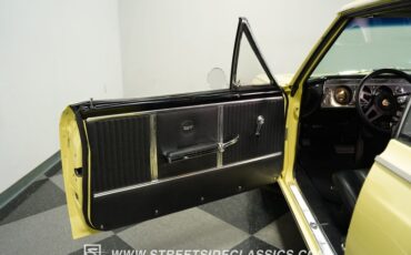 Chevrolet-Chevelle-1964-Butternut-Yellow-Black-35