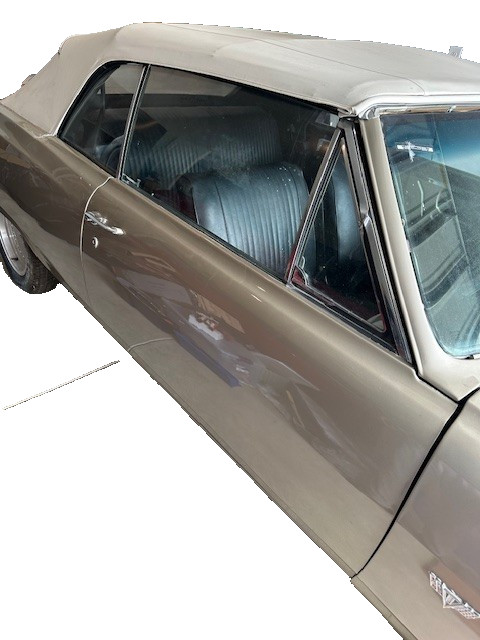 Chevrolet-Chevelle-1964-Convertible-1