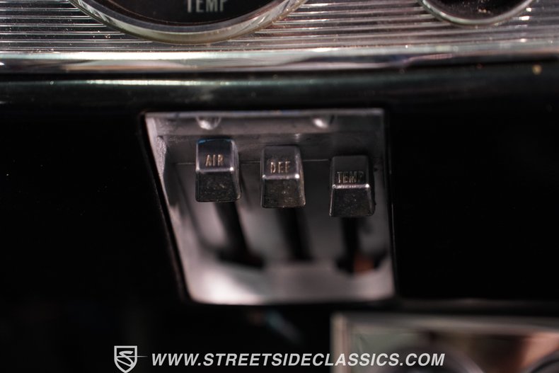 Chevrolet-Chevelle-1964-Marina-Blue-Black-43