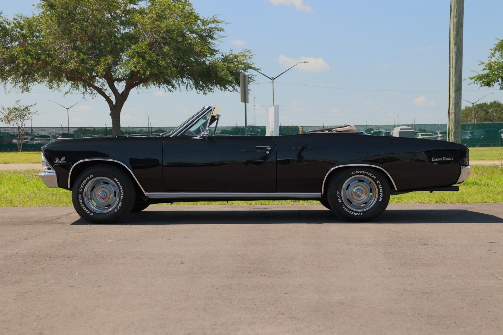 Chevrolet-Chevelle-1966-2-Door-1