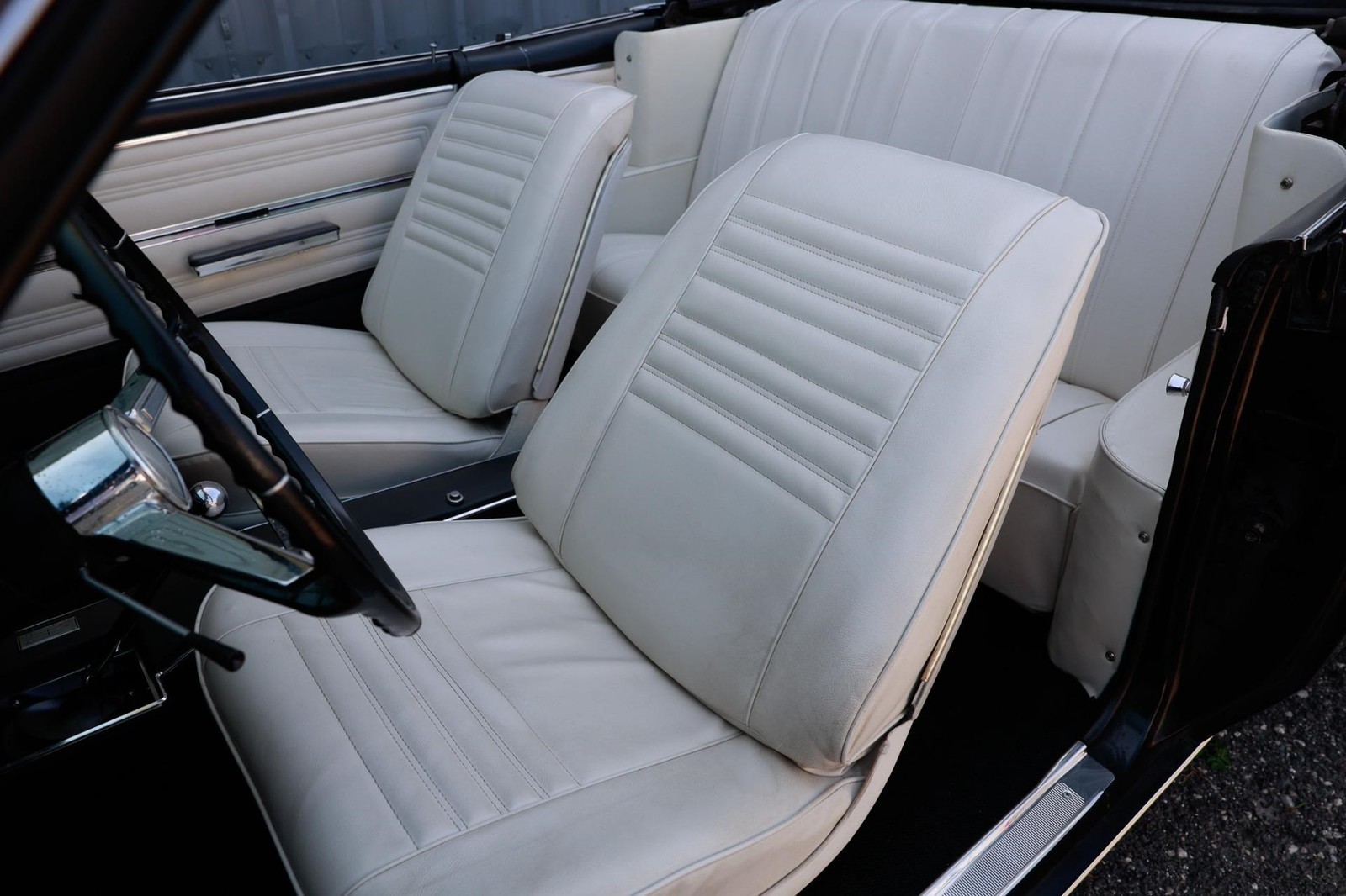 Chevrolet-Chevelle-1966-2-Door-11