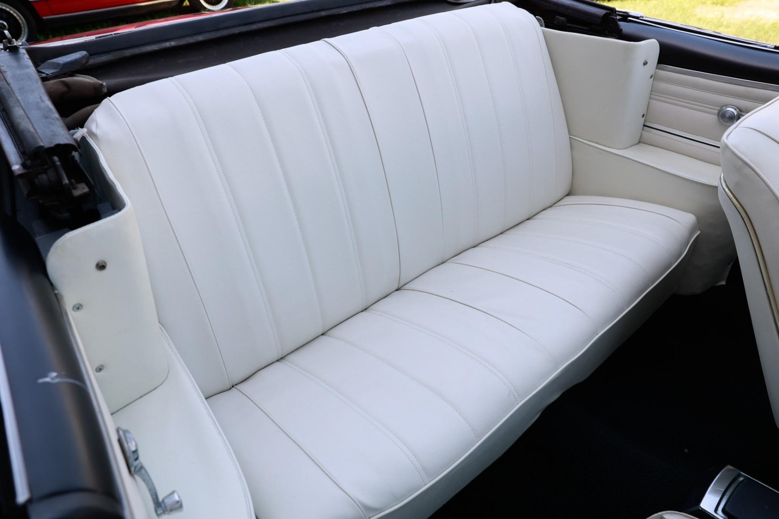 Chevrolet-Chevelle-1966-2-Door-14