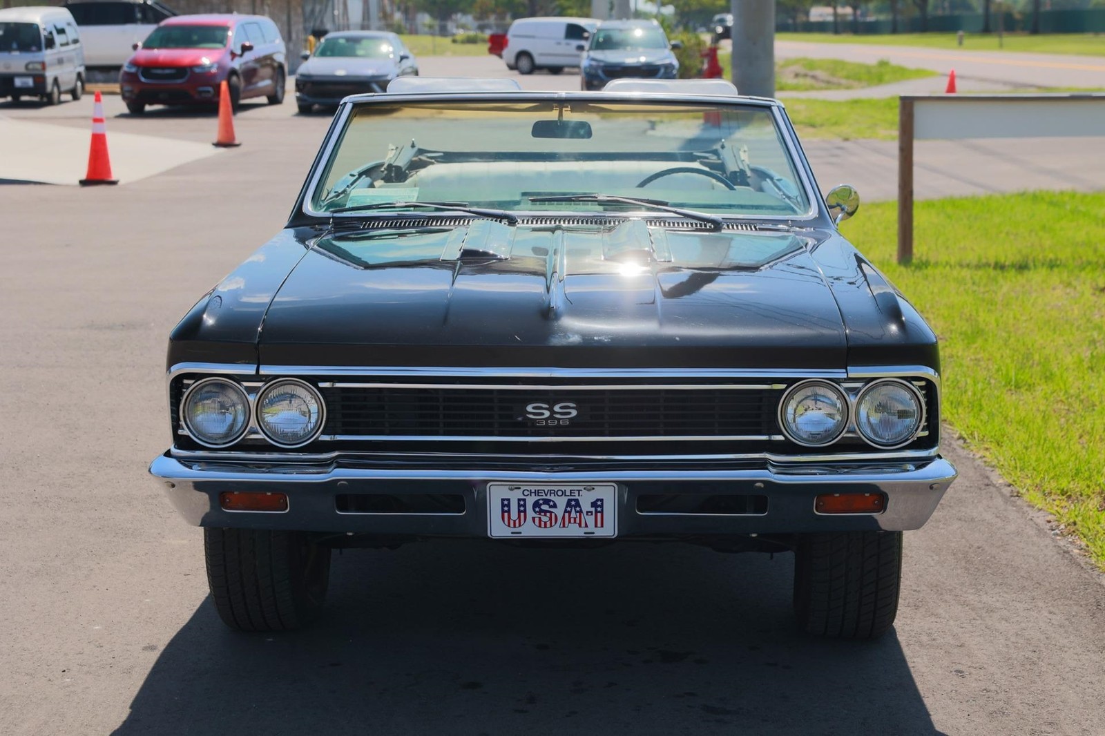 Chevrolet-Chevelle-1966-2-Door-9