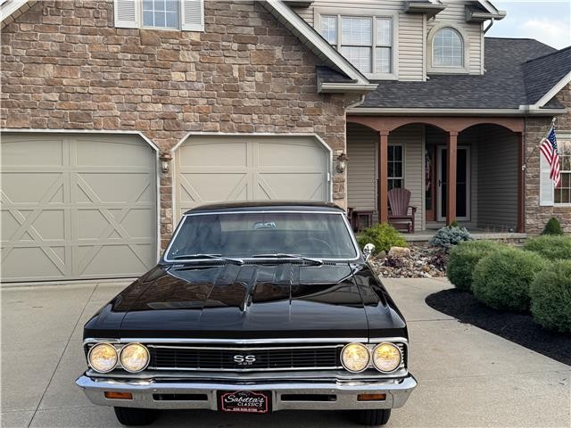 Chevrolet-Chevelle-1966-2-Door-Coupe-1