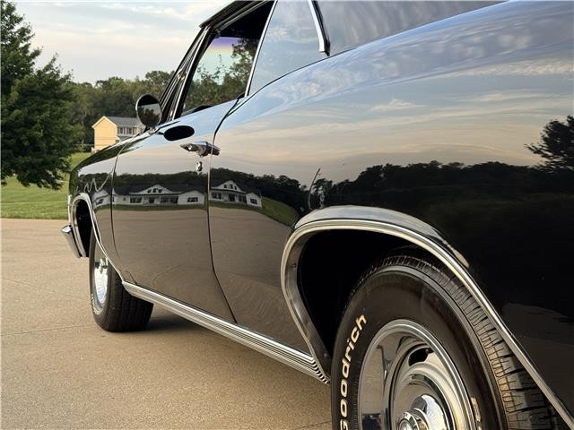 Chevrolet-Chevelle-1966-2-Door-Coupe-12