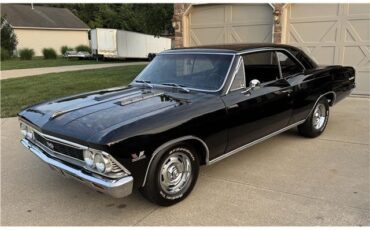 Chevrolet-Chevelle-1966-2-Door-Coupe-17