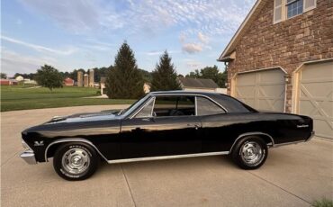 Chevrolet-Chevelle-1966-2-Door-Coupe-18
