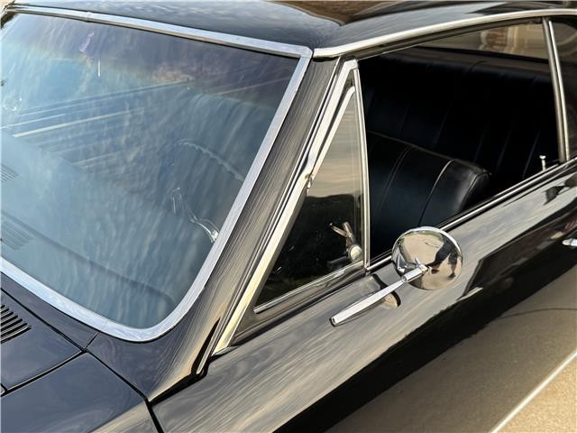 Chevrolet-Chevelle-1966-2-Door-Coupe-22