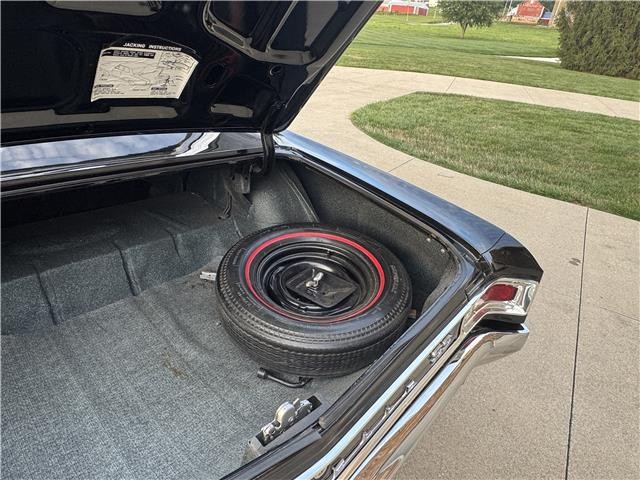Chevrolet-Chevelle-1966-2-Door-Coupe-31