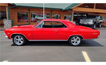 Chevrolet-Chevelle-1966-2-door-coupe-16