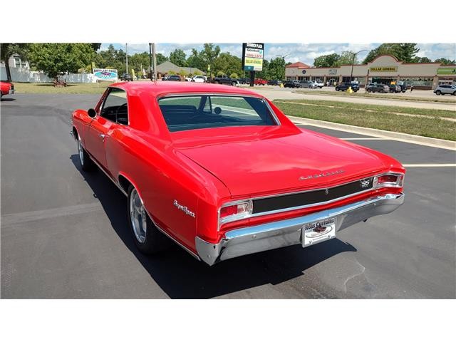 Chevrolet-Chevelle-1966-2-door-coupe-24