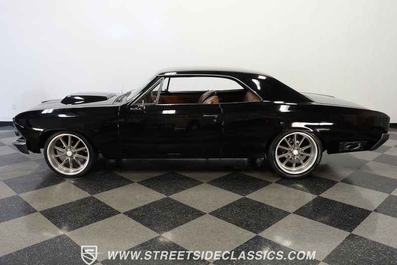 Chevrolet-Chevelle-1966-Black-Saddle-Leather-1