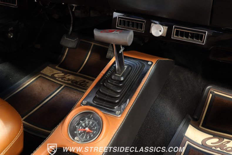 Chevrolet-Chevelle-1966-Black-Saddle-Leather-38